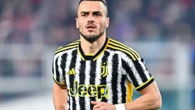 Fenerbahçe Filip Kostic'i kadrosuna kattı