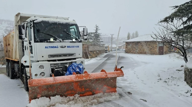 Altındağ’da Kar Mesaisi